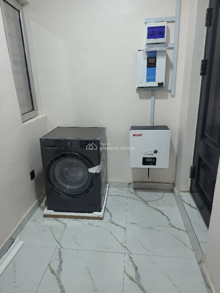 2 Bedroom Furnished Apartment., Maryland, Lagos, Flat / Apartment for Sale