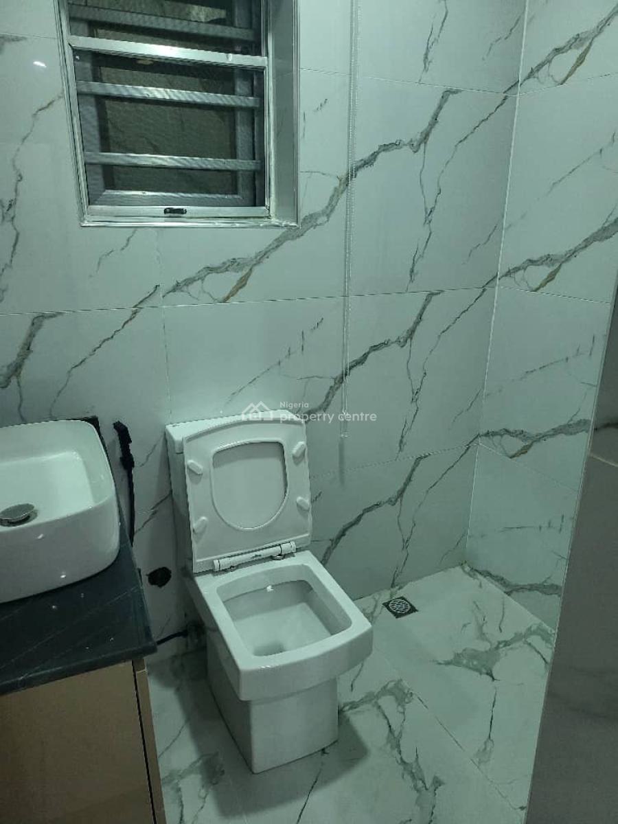 2 Bedroom Furnished Apartment., Maryland, Lagos, Flat / Apartment for Sale