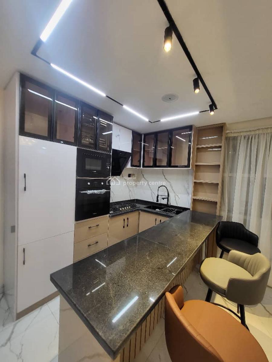 2 Bedroom Furnished Apartment., Maryland, Lagos, Flat / Apartment for Sale