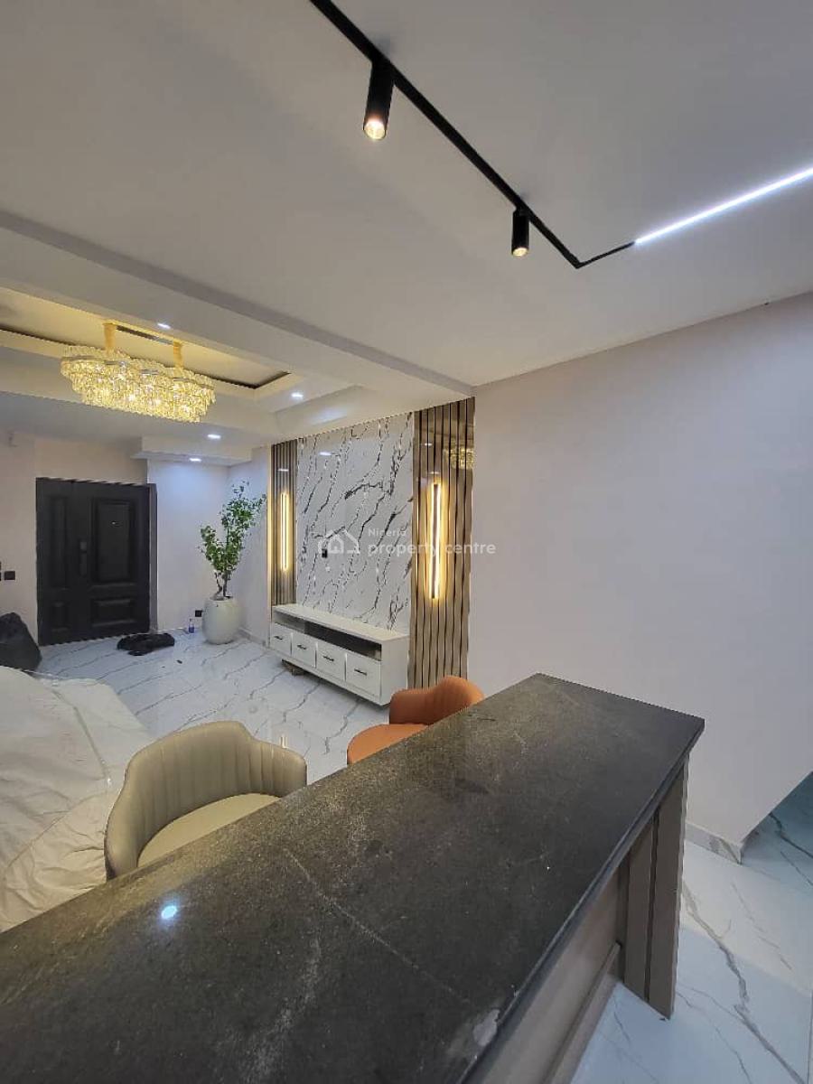 2 Bedroom Furnished Apartment., Maryland, Lagos, Flat / Apartment for Sale