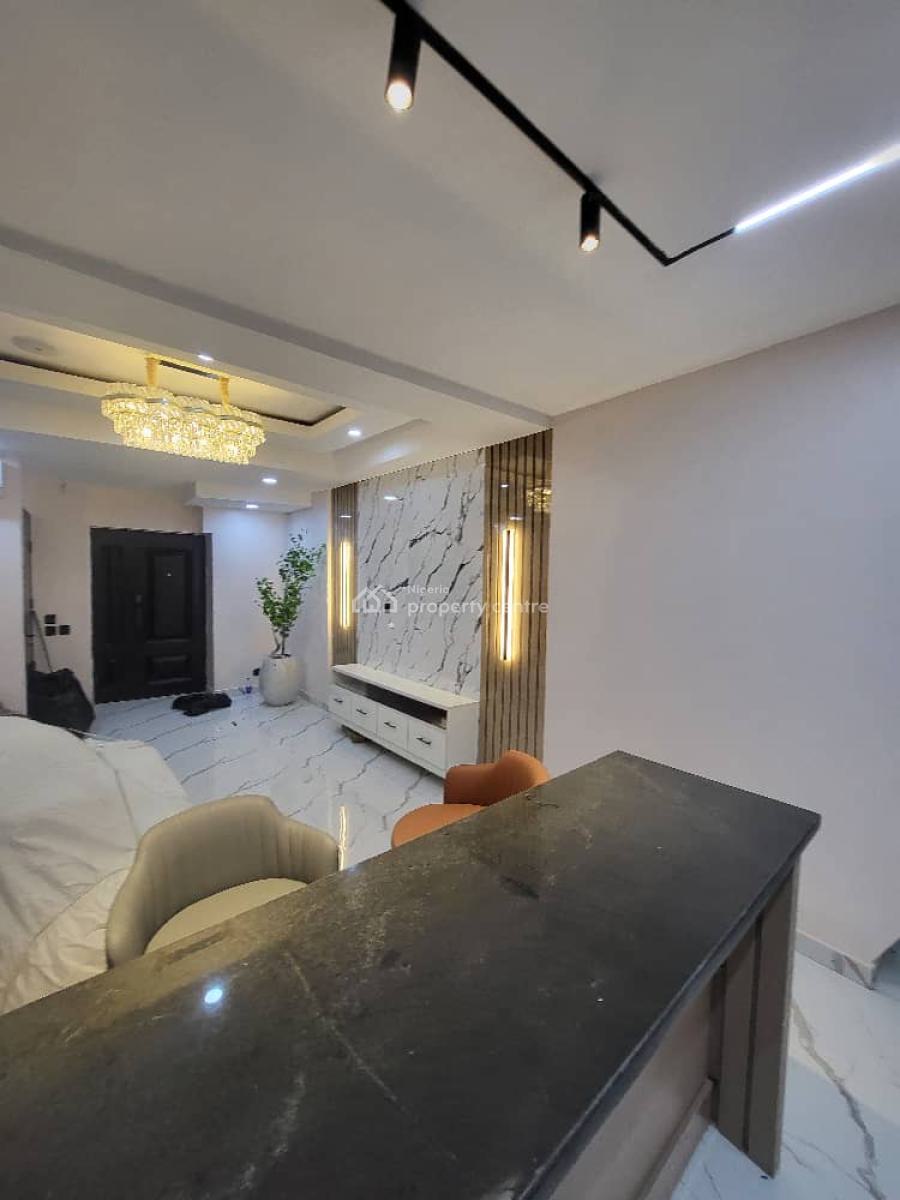 2 Bedroom Furnished Apartment., Maryland, Lagos, Flat / Apartment for Sale