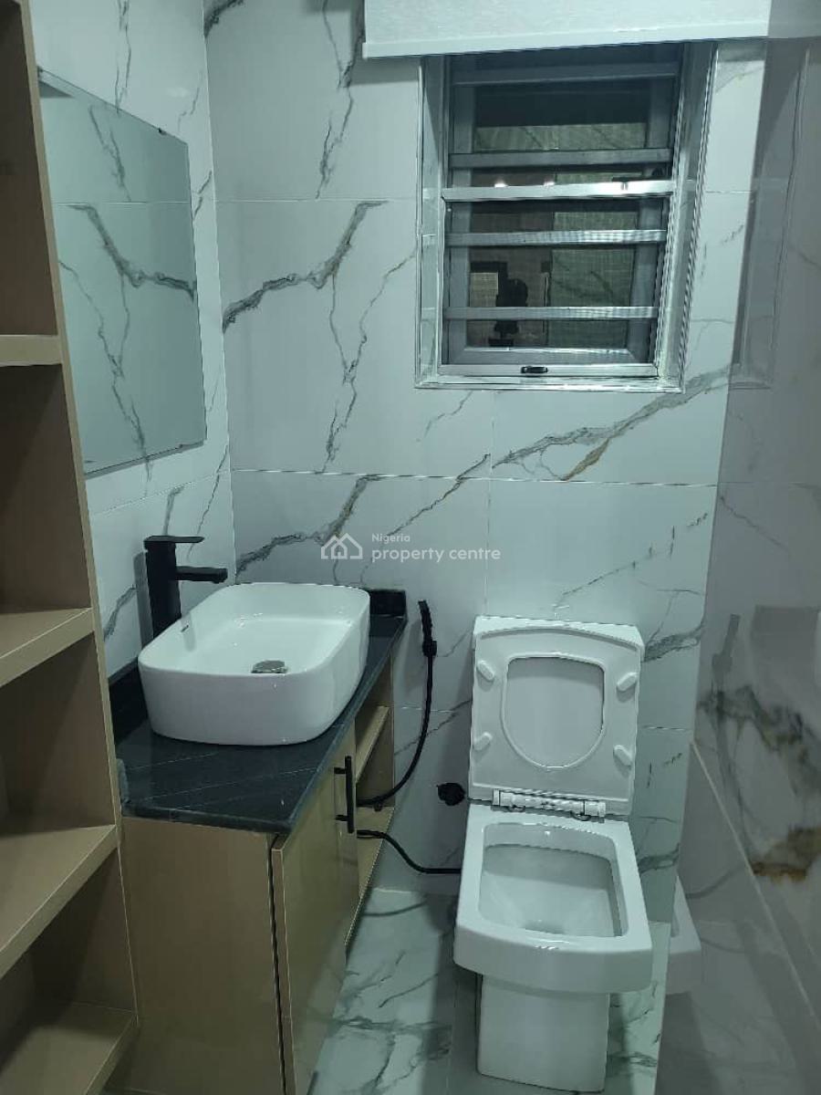 2 Bedroom Furnished Apartment., Maryland, Lagos, Flat / Apartment for Sale