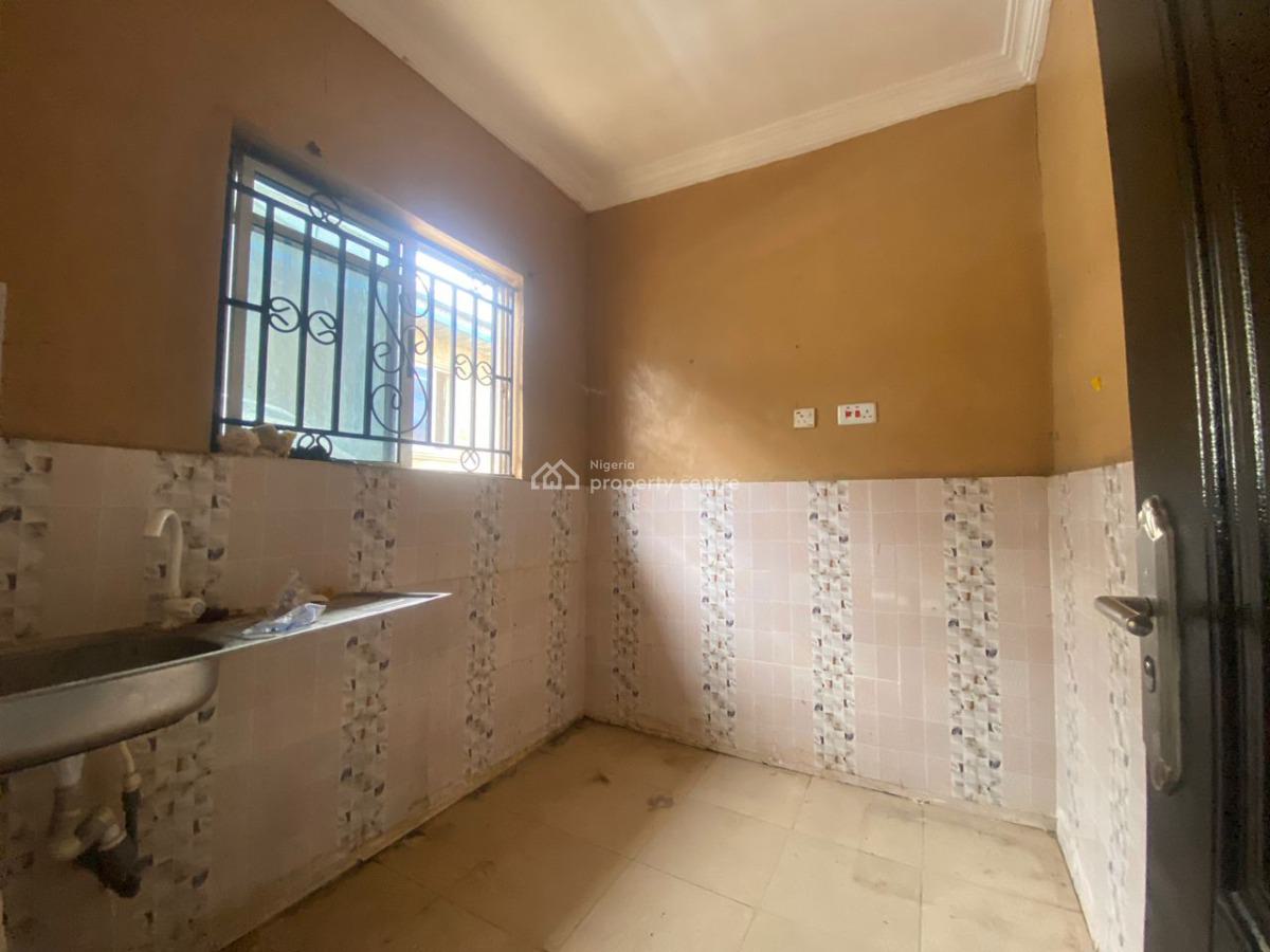 Nice 1bed Apartment, University of Ibadan Back Gate Ajibode, Ajibode, Ibadan, Oyo, Mini Flat (room and Parlour) for Rent