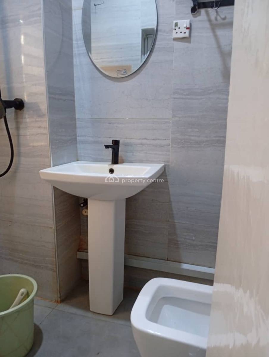 Executive Fully Furnished 2bdrm Flat, Elegushi Beach Road Ikate Lekki Garden, Ikate Elegushi, Lekki, Lagos, Block of Flats for Sale