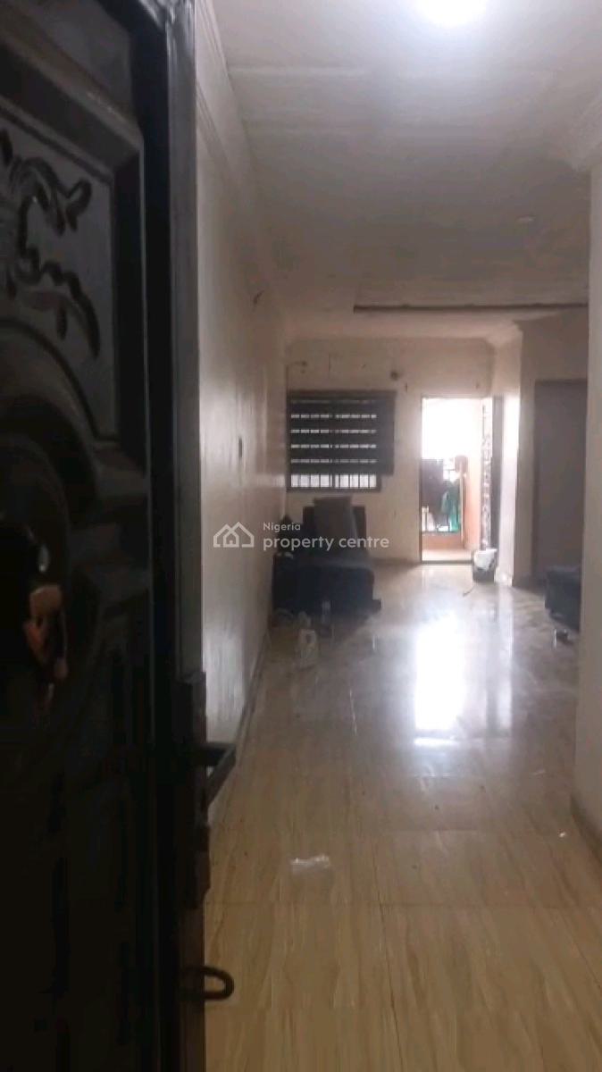 Standard N Executive  Two Bedroom Flat, Alagomeji, Yaba, Lagos, Flat / Apartment for Rent