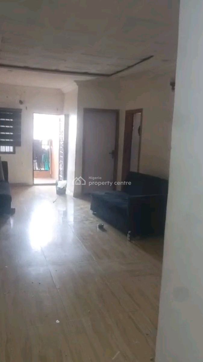 Standard N Executive  Two Bedroom Flat, Alagomeji, Yaba, Lagos, Flat / Apartment for Rent
