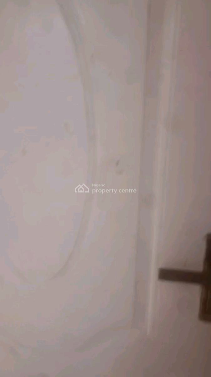 Standard N Executive  Two Bedroom Flat, Alagomeji, Yaba, Lagos, Flat / Apartment for Rent