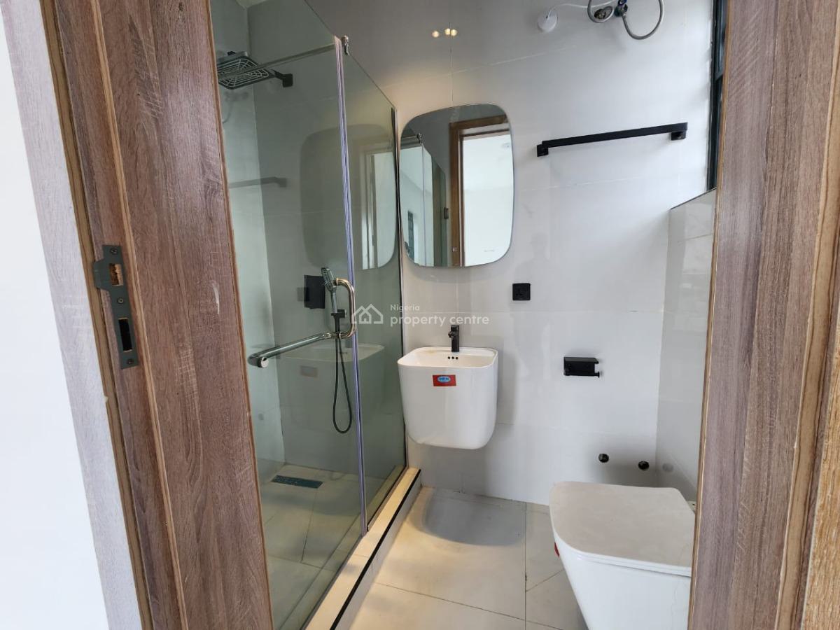 Decent 2 Bed Apartment with  Communal Swimming Pool Elevator and Gym*, Ikate Lekki, Ikate Elegushi, Lekki, Lagos, Flat / Apartment for Sale