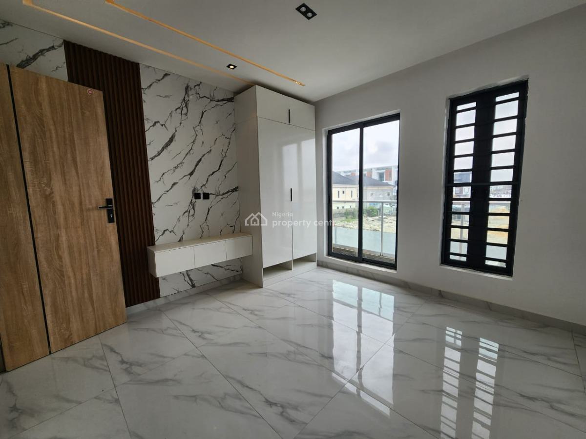Decent 2 Bed Apartment with  Communal Swimming Pool Elevator and Gym*, Ikate Lekki, Ikate Elegushi, Lekki, Lagos, Flat / Apartment for Sale