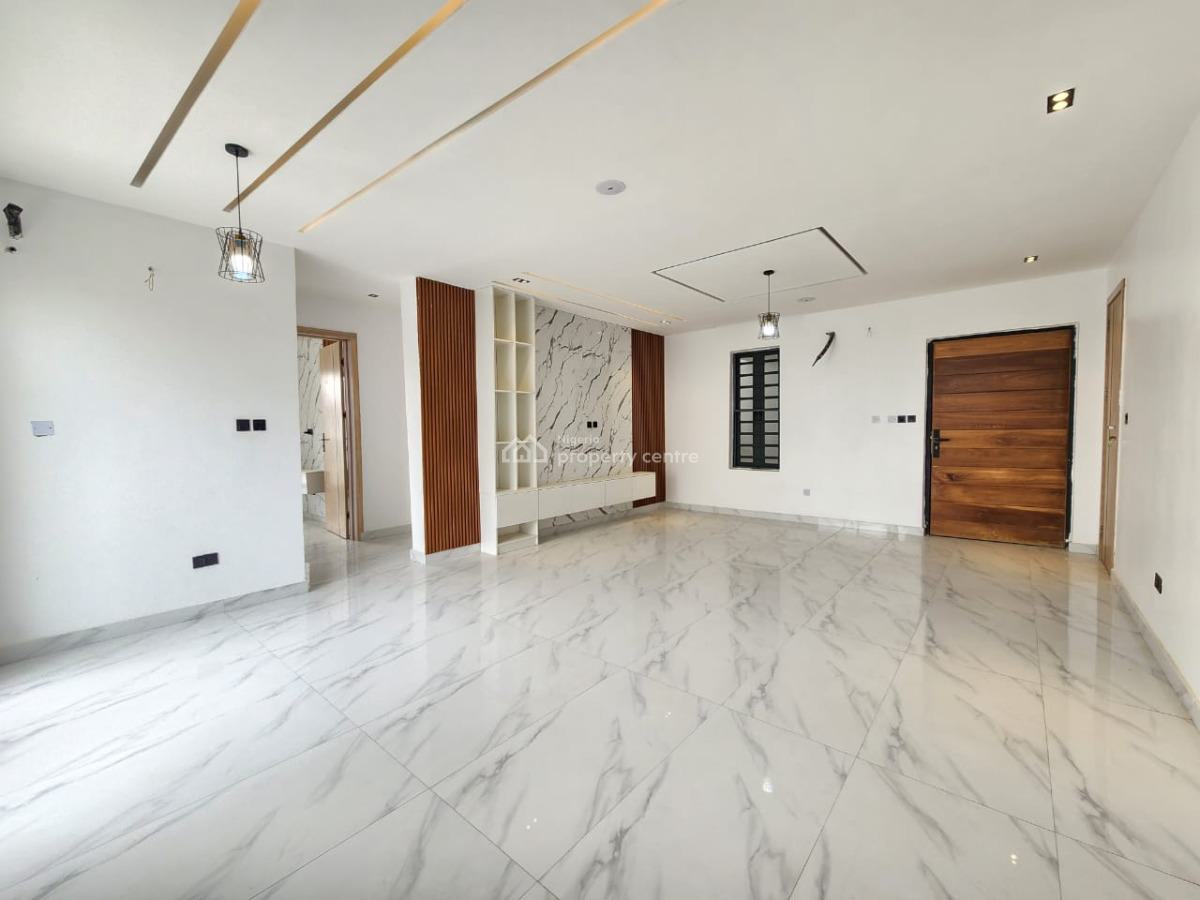 Decent 2 Bed Apartment with  Communal Swimming Pool Elevator and Gym*, Ikate Lekki, Ikate Elegushi, Lekki, Lagos, Flat / Apartment for Sale