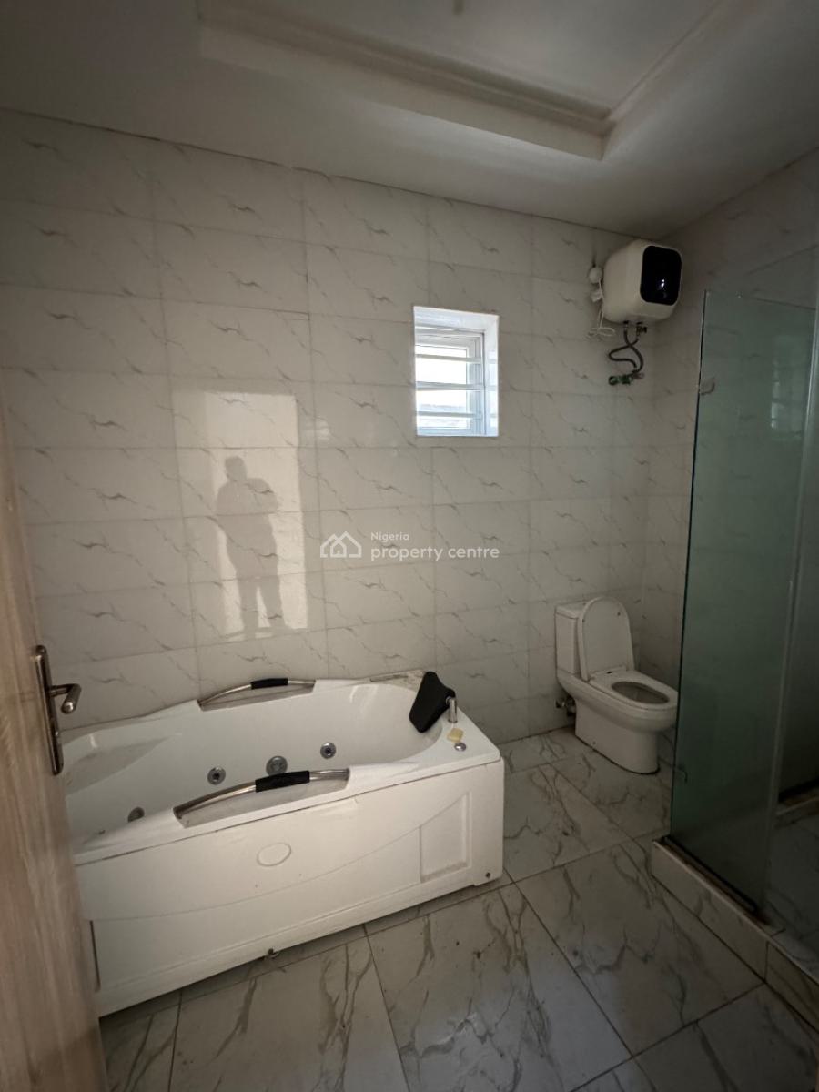 𝐌𝐀𝐈𝐍𝐓𝐀𝐈𝐍𝐄𝐃 4 𝐁𝐄𝐃𝐑𝐎𝐎𝐌 𝐒𝐄𝐌𝐈 𝐃𝐄𝐓𝐀𝐂𝐇𝐄𝐃, Chevron, Lekki, Lekki Phase 2, Lekki, Lagos, Semi-detached Duplex for Rent