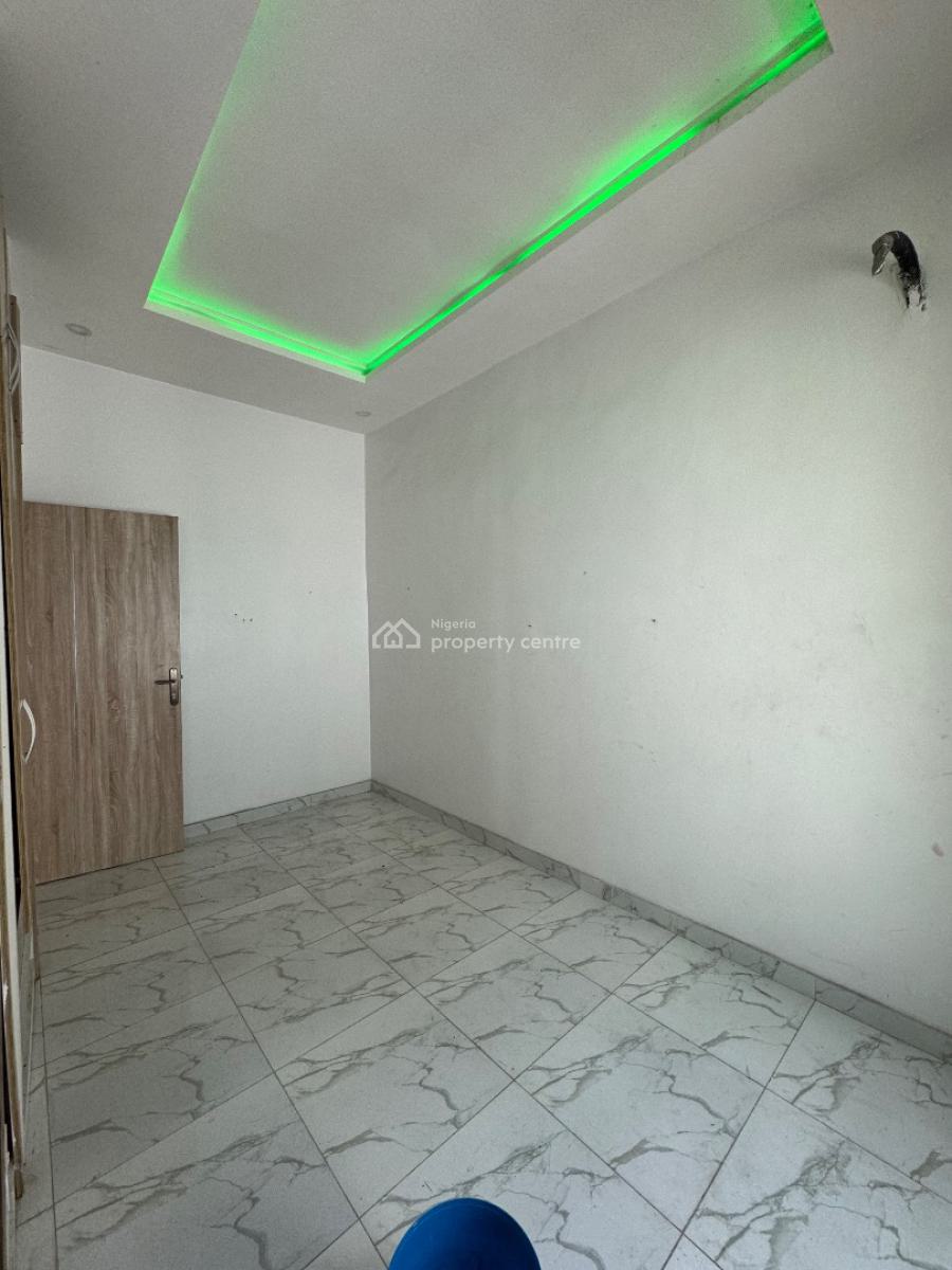 𝐌𝐀𝐈𝐍𝐓𝐀𝐈𝐍𝐄𝐃 4 𝐁𝐄𝐃𝐑𝐎𝐎𝐌 𝐒𝐄𝐌𝐈 𝐃𝐄𝐓𝐀𝐂𝐇𝐄𝐃, Chevron, Lekki, Lekki Phase 2, Lekki, Lagos, Semi-detached Duplex for Rent