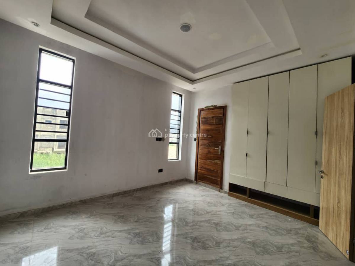 Carved Luxury 2 Bed Apartment with Swimming Pool and Gym️*, Ikota Lekki, Ikota, Lekki, Lagos, Flat / Apartment for Sale