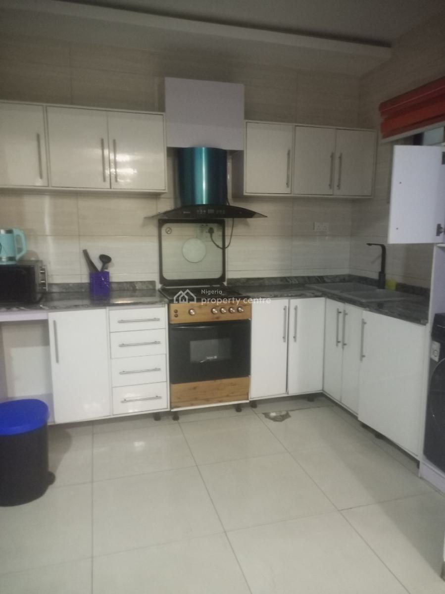 Luxury & Furnished 2bderoom Flat, U3 Estate Lekki Phase 1, Right Side, Lekki Phase 1, Lekki, Lagos, Flat / Apartment for Rent
