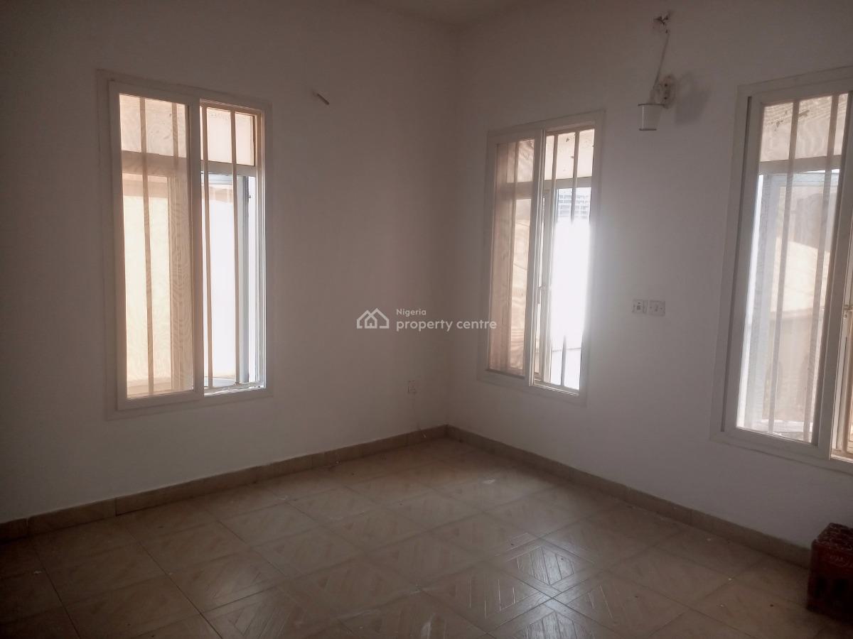 Spacious 3bedroom Terrace, Off Pinnacle Road, Lekki Right Side, Lekki Phase 1, Lekki, Lagos, Terraced Duplex for Rent