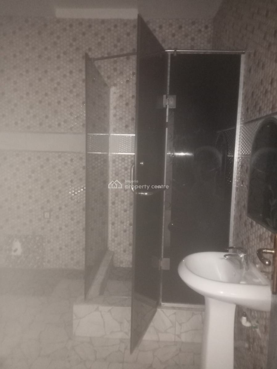Spacious 3bedroom Terrace, Off Pinnacle Road, Lekki Right Side, Lekki Phase 1, Lekki, Lagos, Terraced Duplex for Rent