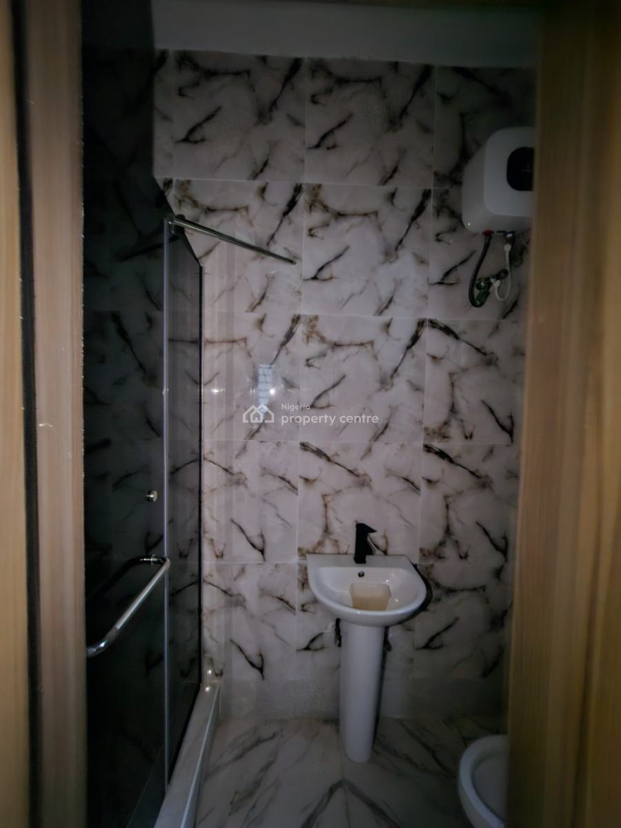 Lovely 2bedroom Apartment, Ilaje Mobile Road, Ajah, Lagos, House for Sale