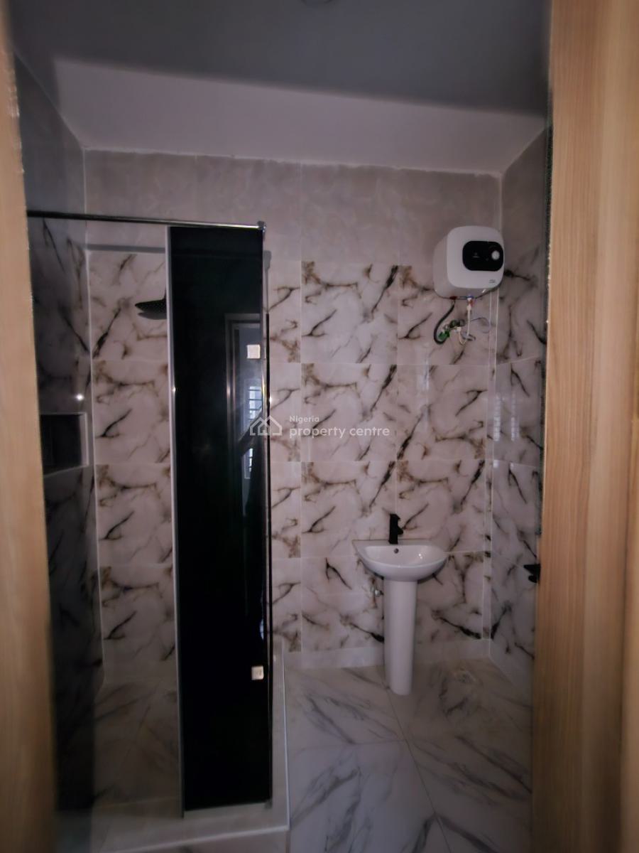 Lovely 2bedroom Apartment, Ilaje Mobile Road, Ajah, Lagos, House for Sale