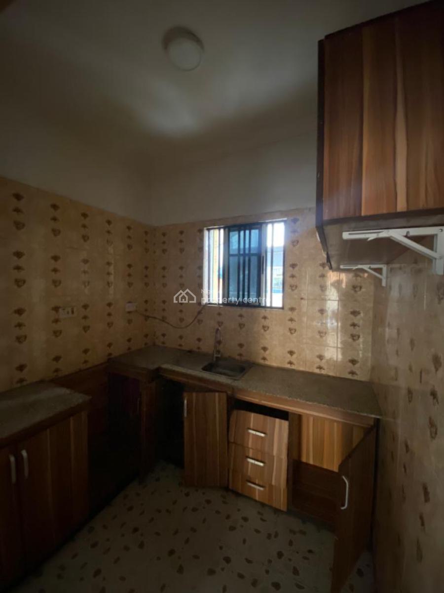 2 Bedroom Apartment (upstairs), Oniru, Victoria Island (vi), Lagos, Flat / Apartment for Rent