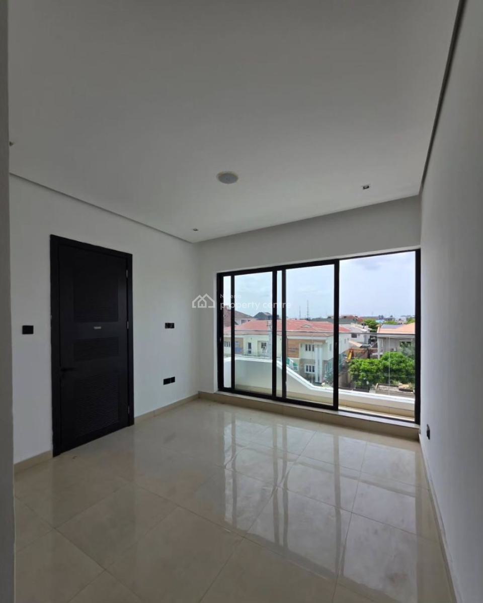 Very Cozy 3bed Apartment with Bq,pool ,elevator &gym in Lekki Phase 1, Lekki Phase 1,lekki,lagos , Nigeria, Lekki Phase 1, Lekki, Lagos, Flat / Apartment for Rent