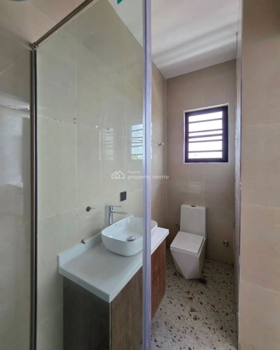 Very Cozy 3bed Apartment with Bq,pool ,elevator &gym in Lekki Phase 1, Lekki Phase 1,lekki,lagos , Nigeria, Lekki Phase 1, Lekki, Lagos, Flat / Apartment for Rent