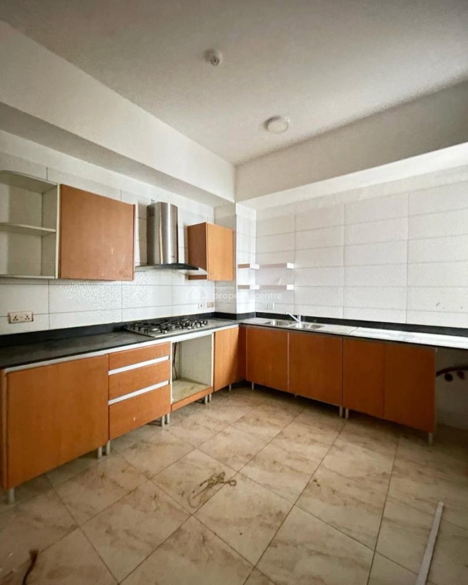 Serviced Three Bedroom Apartment ( Secound Floor, Ikate Lekki, Lekki Expressway, Lekki, Lagos, Flat / Apartment for Rent