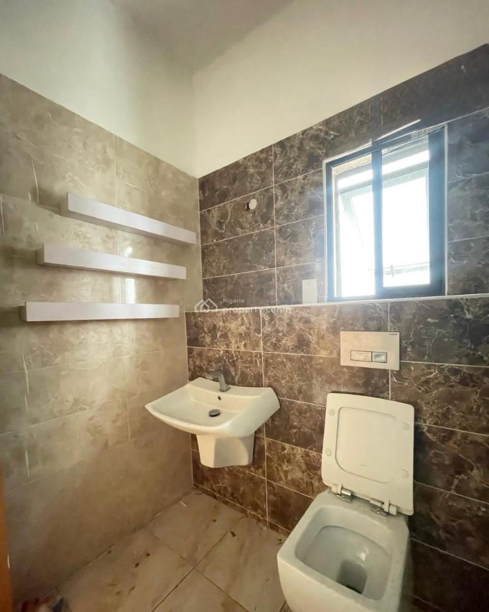 Serviced Three Bedroom Apartment ( Secound Floor, Ikate Lekki, Lekki Expressway, Lekki, Lagos, Flat / Apartment for Rent