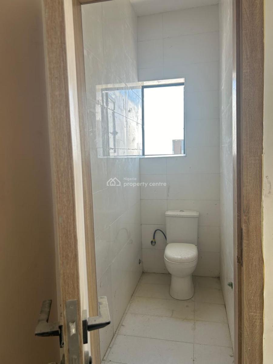 2-bed Apartment, Opp. Cis School,  Off Freedom Way,lekki, Lekki, Lagos, Flat / Apartment for Rent