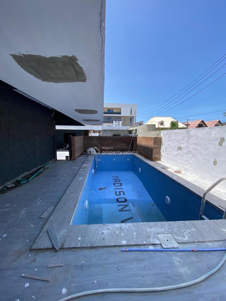 Luxury Smart 4-bedroom Terrace + Bq, Lekki Phase 1, Lekki, Lagos, Terraced Duplex for Sale