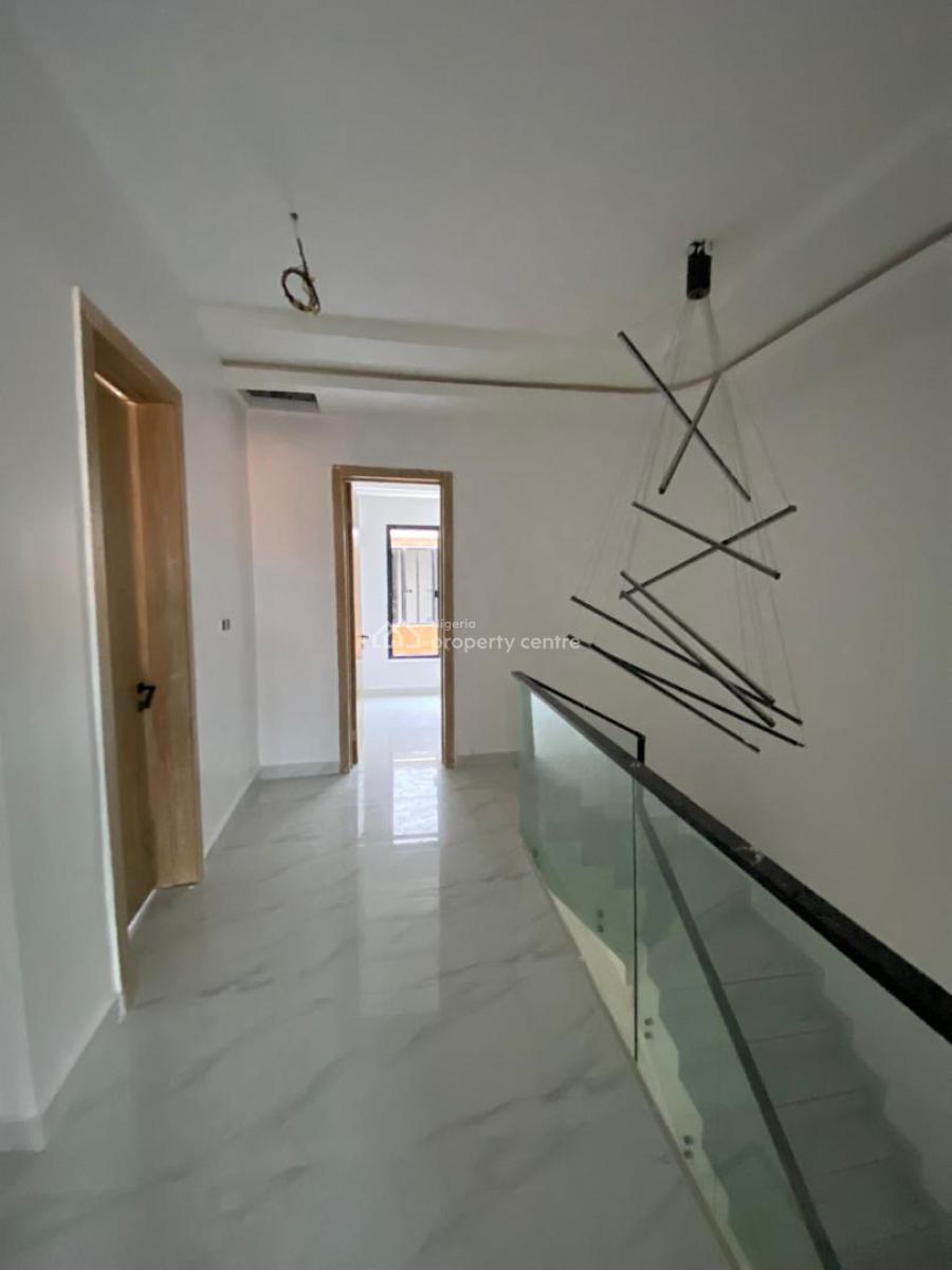 Luxury Smart 4-bedroom Terrace + Bq, Lekki Phase 1, Lekki, Lagos, Terraced Duplex for Sale