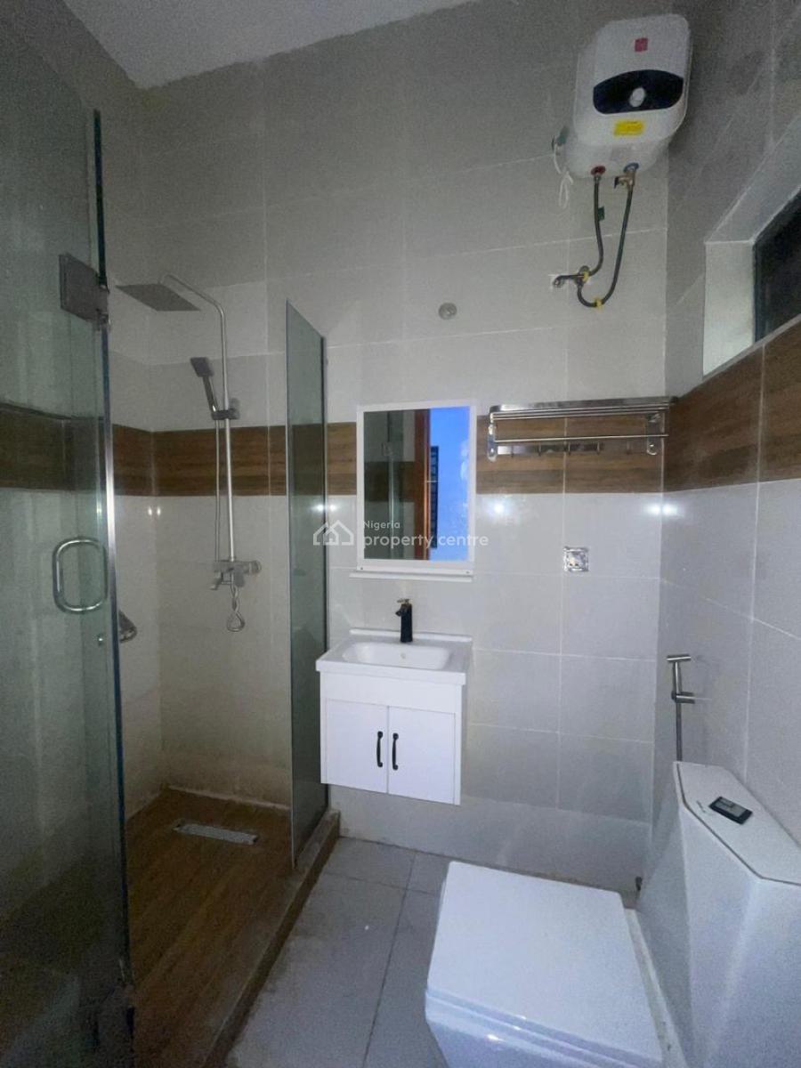 2 Bedroom Apartment, New Road, Lekki, Lagos, Flat / Apartment for Rent