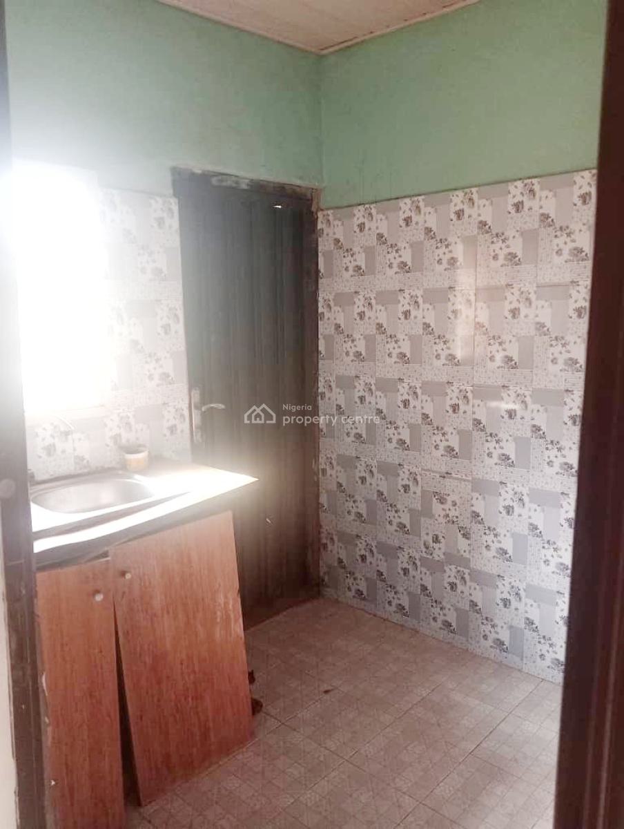 a Well Maintained Spacious 2 Bedroom Flat, Gra Phase 1, Magodo, Lagos, Flat / Apartment for Rent