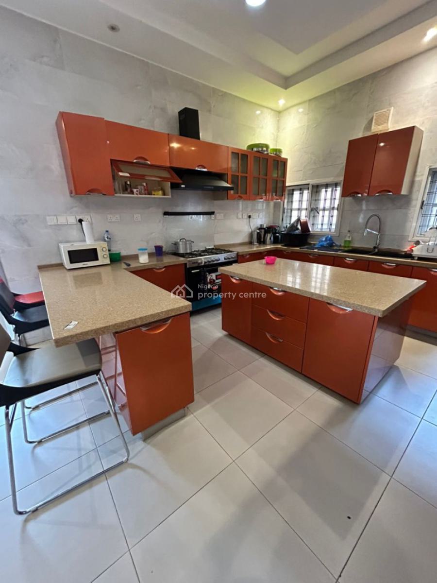 Well Built Smart 5 Bedroom Fully Detached Mansion with 4room Bq, Guzape Abuja Diplomatic Zone, Guzape District, Abuja, Detached Duplex for Sale