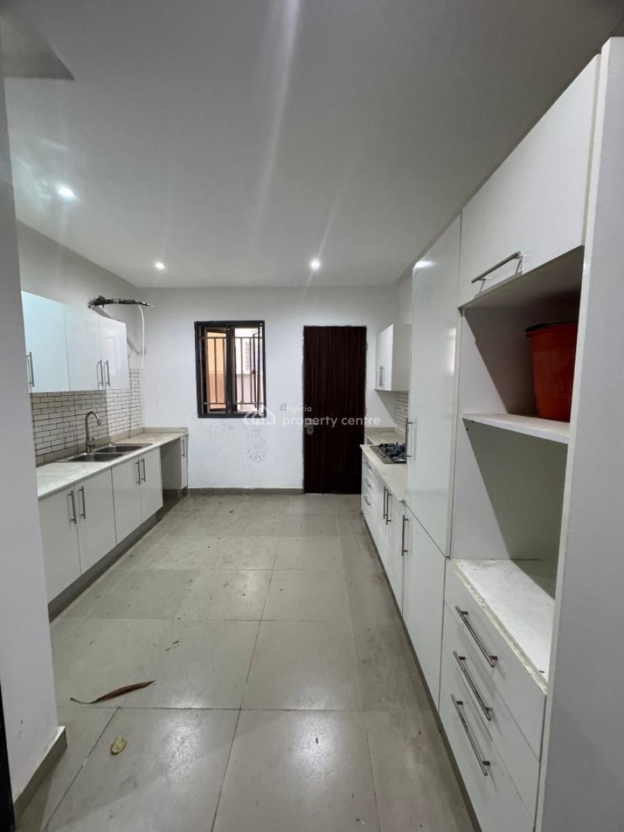 Well Bult Exquisite 4 Bedroom Terrace Duplex I with Bq, Located in a Serene, Beautiful and Secured Estate in Chevron, Lekki, Lagos, Terraced Duplex for Sale