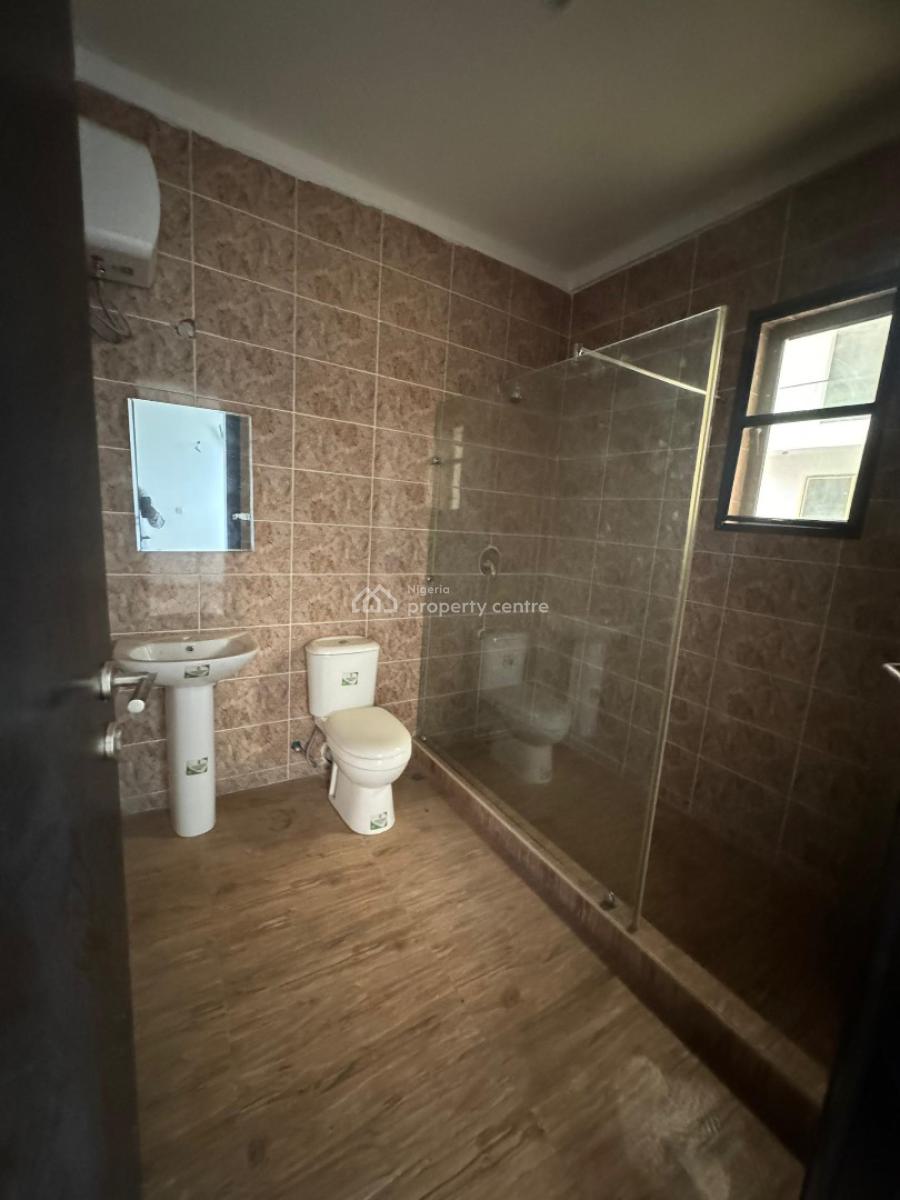 Well Bult Exquisite 4 Bedroom Terrace Duplex I with Bq, Located in a Serene, Beautiful and Secured Estate in Chevron, Lekki, Lagos, Terraced Duplex for Sale