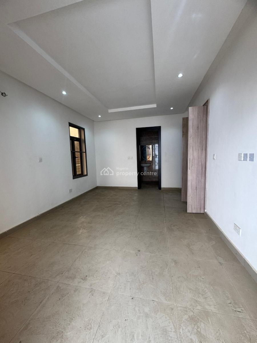 Well Bult Exquisite 4 Bedroom Terrace Duplex I with Bq, Located in a Serene, Beautiful and Secured Estate in Chevron, Lekki, Lagos, Terraced Duplex for Sale