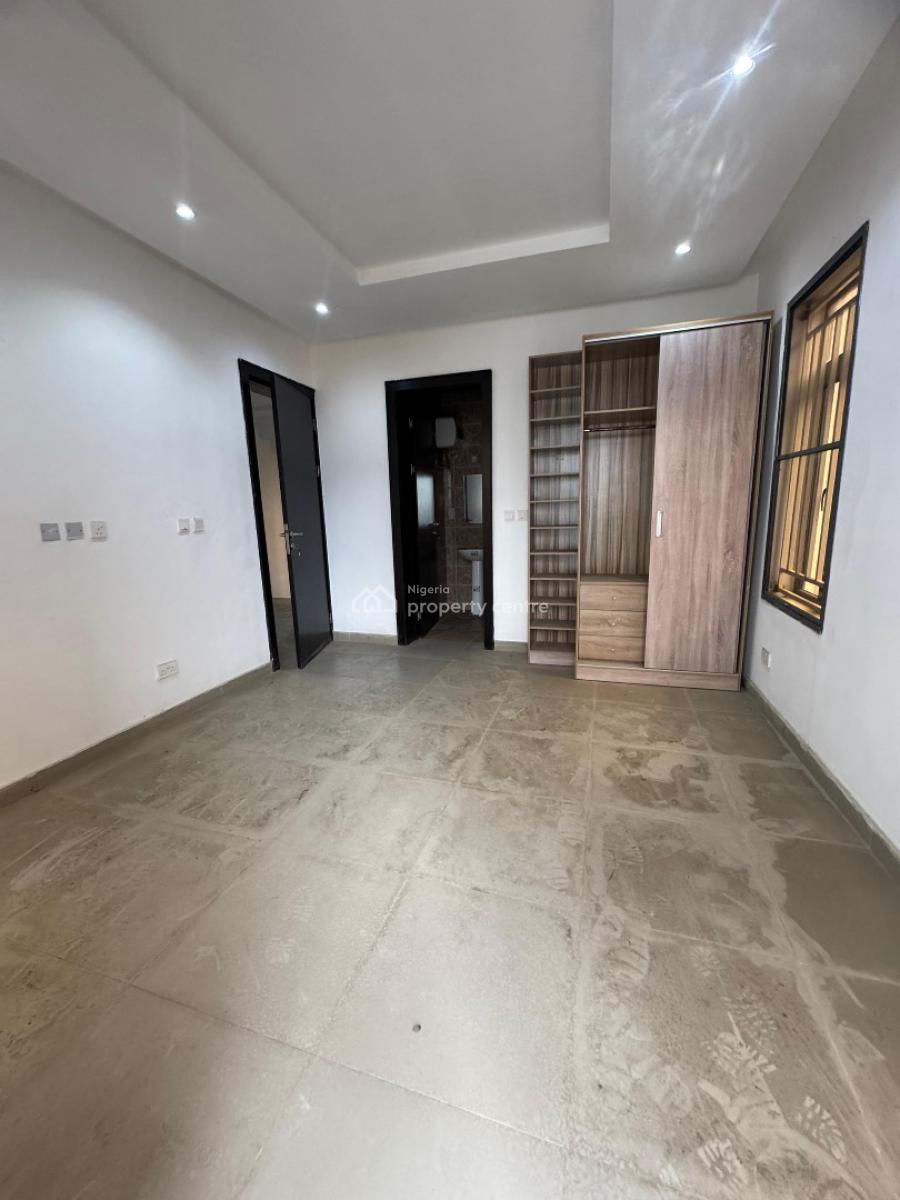 Well Bult Exquisite 4 Bedroom Terrace Duplex I with Bq, Located in a Serene, Beautiful and Secured Estate in Chevron, Lekki, Lagos, Terraced Duplex for Sale