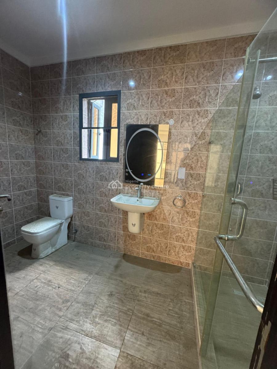 Well Bult Exquisite 4 Bedroom Terrace Duplex I with Bq, Located in a Serene, Beautiful and Secured Estate in Chevron, Lekki, Lagos, Terraced Duplex for Sale