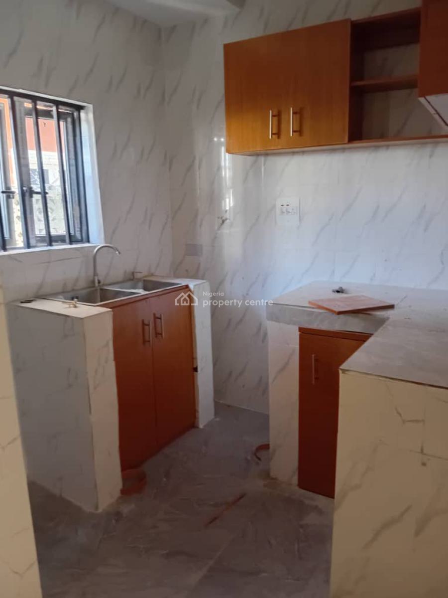 Luxurious Newly Built 3 Bedroom Flat, Osapa, Lekki, Lagos, Flat / Apartment for Rent