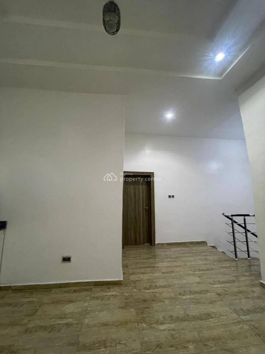 Partially Furnished Sizable Single Bedroom (brand New), Ikota, Lekki, Lagos, Terraced Duplex for Rent