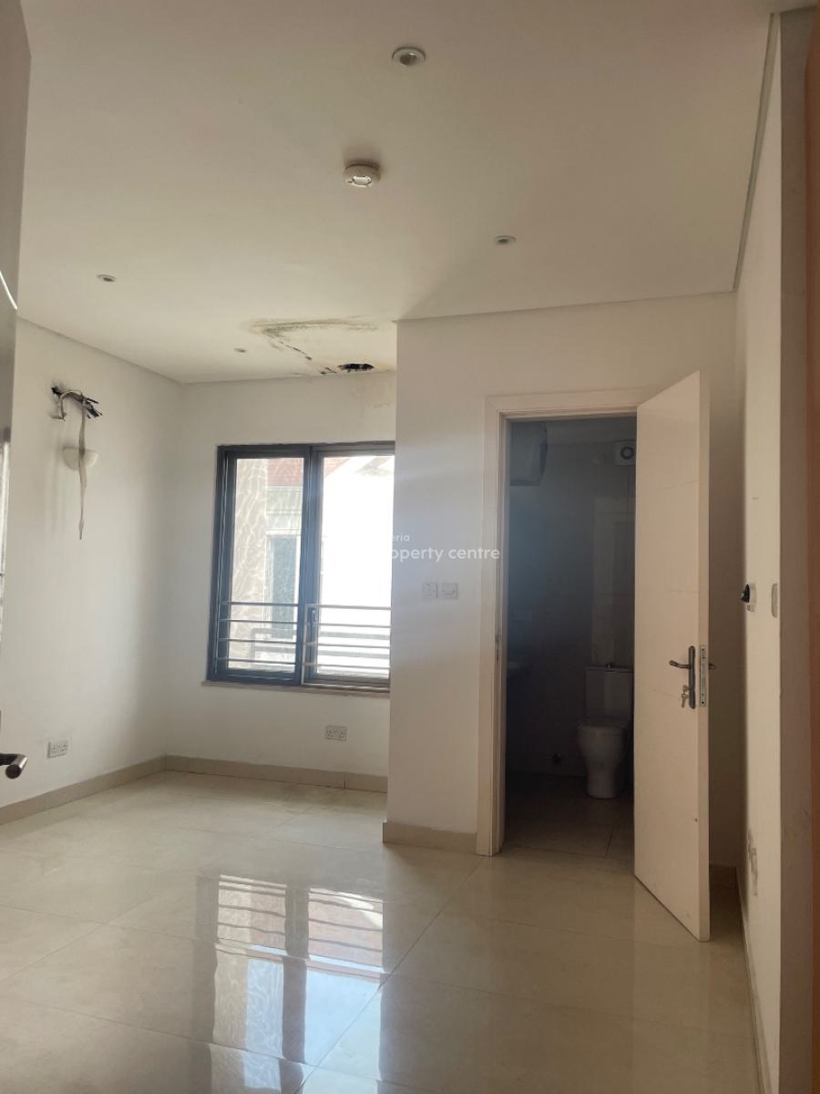 Fully Service 3 Bedrooms Terrace, Pinnock Beach, Osapa, Lekki, Lagos, Terraced Duplex for Rent