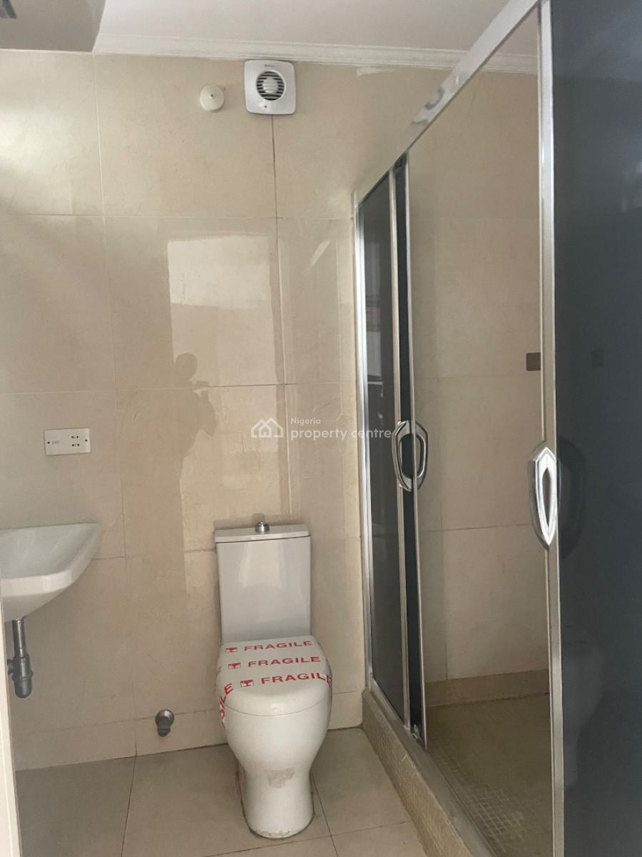 Fully Service 3 Bedrooms Terrace, Pinnock Beach, Osapa, Lekki, Lagos, Terraced Duplex for Rent