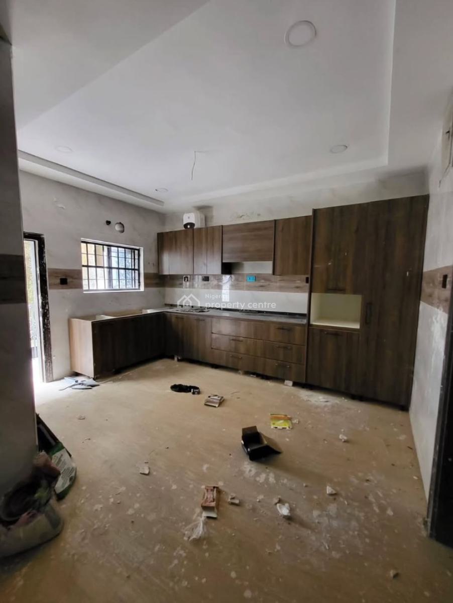 Newly Built 4 Bedroom Terrace Duplex with Bq, 3 Living Rooms, Guzape District, Abuja, Terraced Duplex for Sale