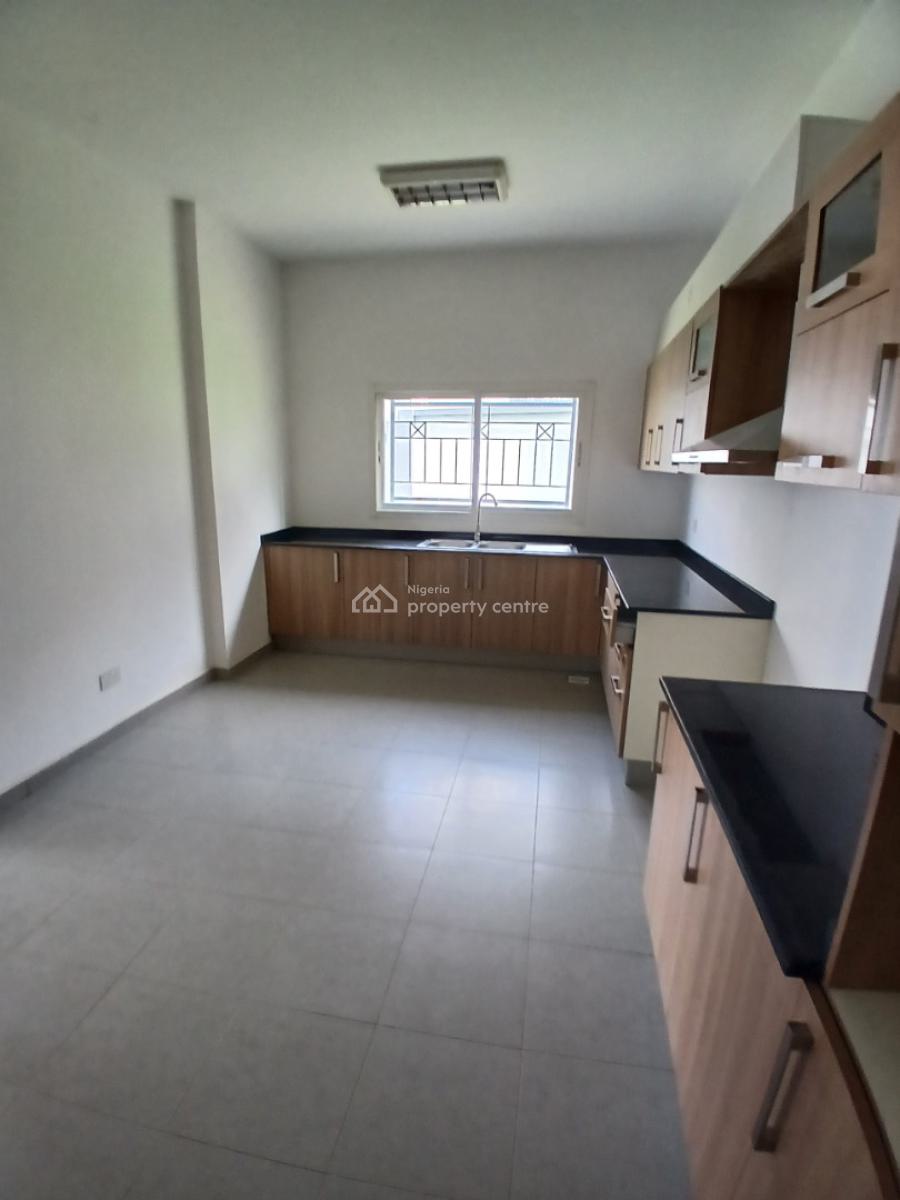 Newly Built 3 Bedroom with Bq Attached, Guzape District, Abuja, Flat / Apartment for Rent
