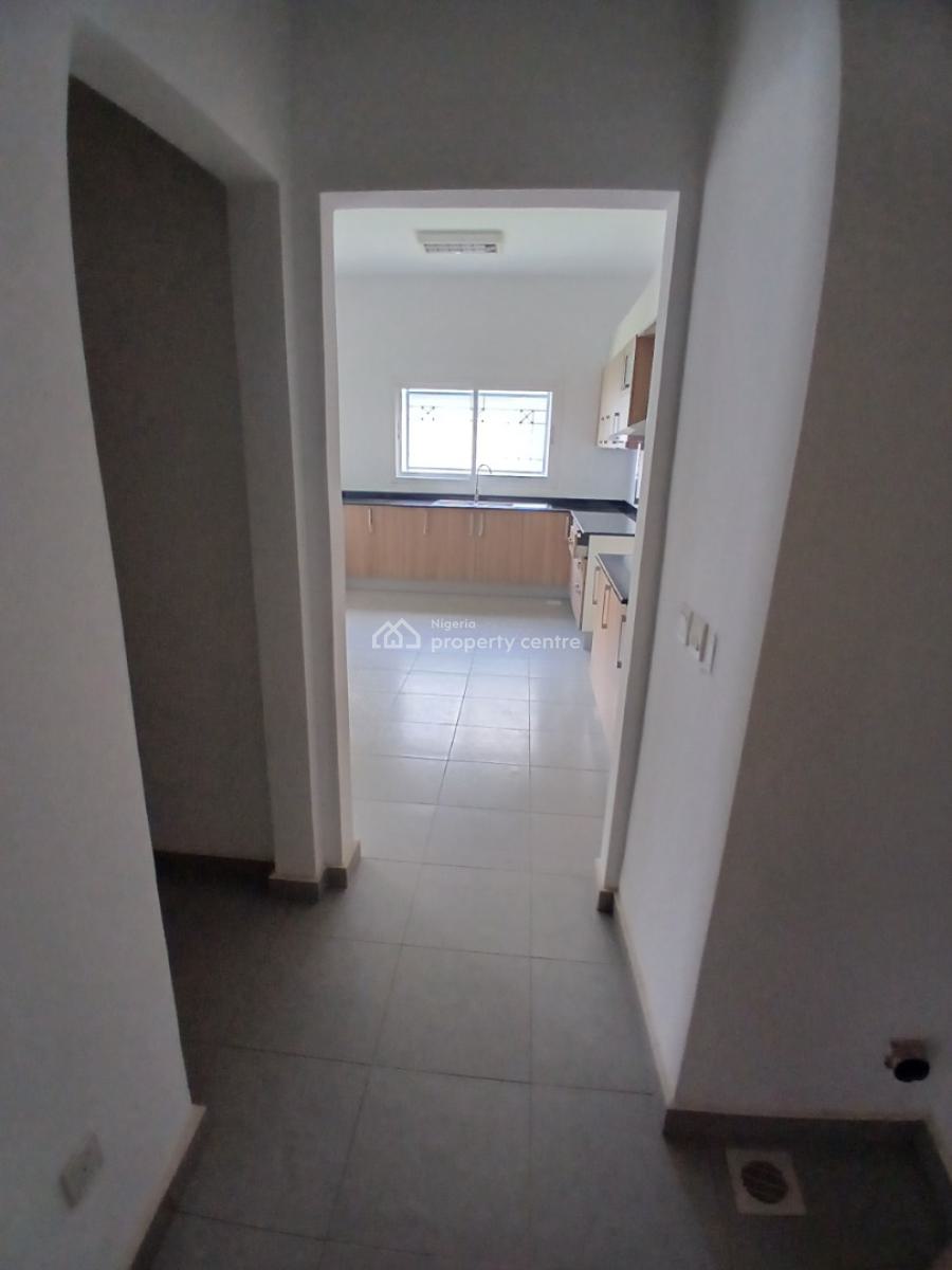 Newly Built 3 Bedroom with Bq Attached, Guzape District, Abuja, Flat / Apartment for Rent