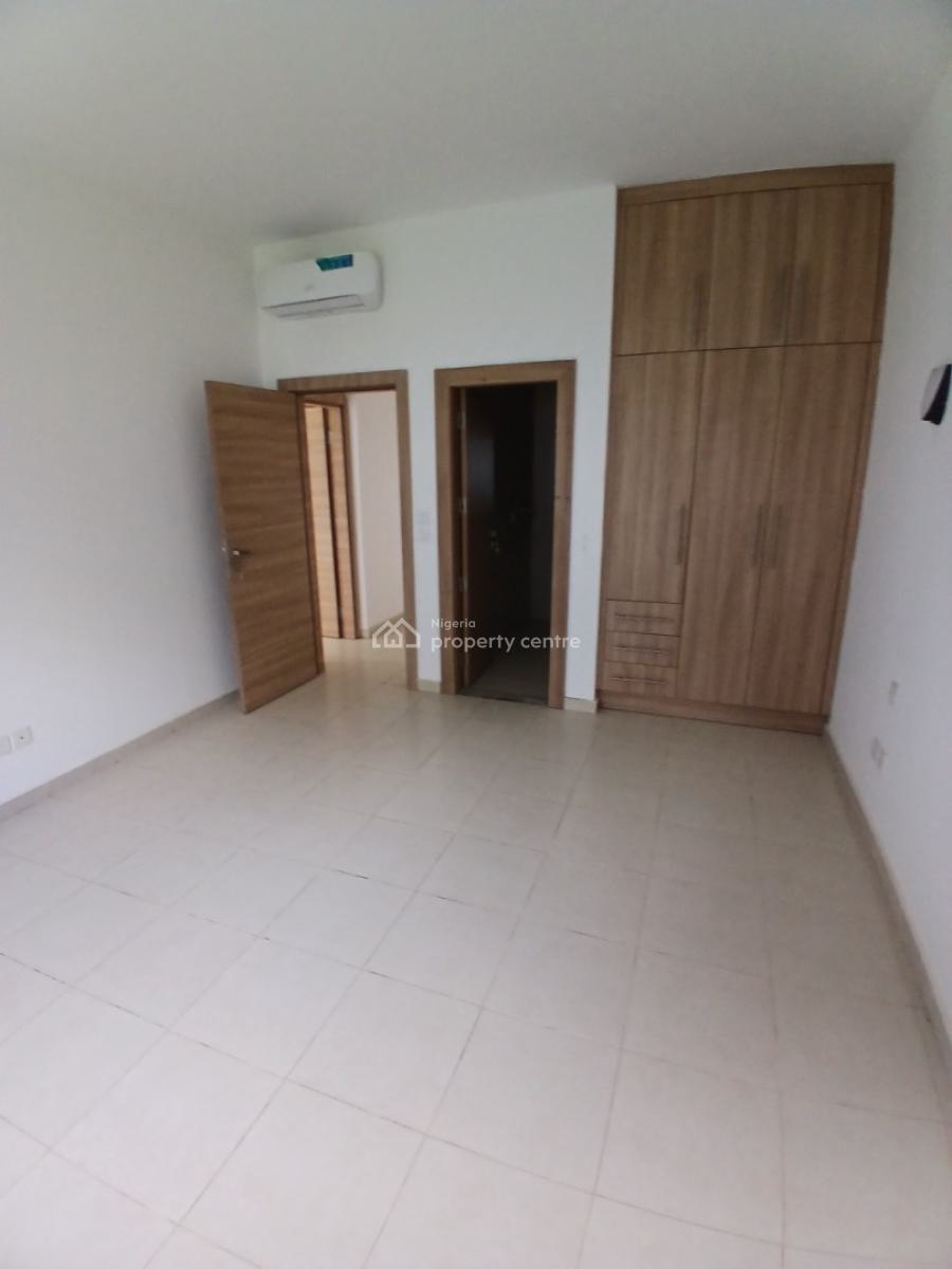 Newly Built 3 Bedroom with Bq Attached, Guzape District, Abuja, Flat / Apartment for Rent