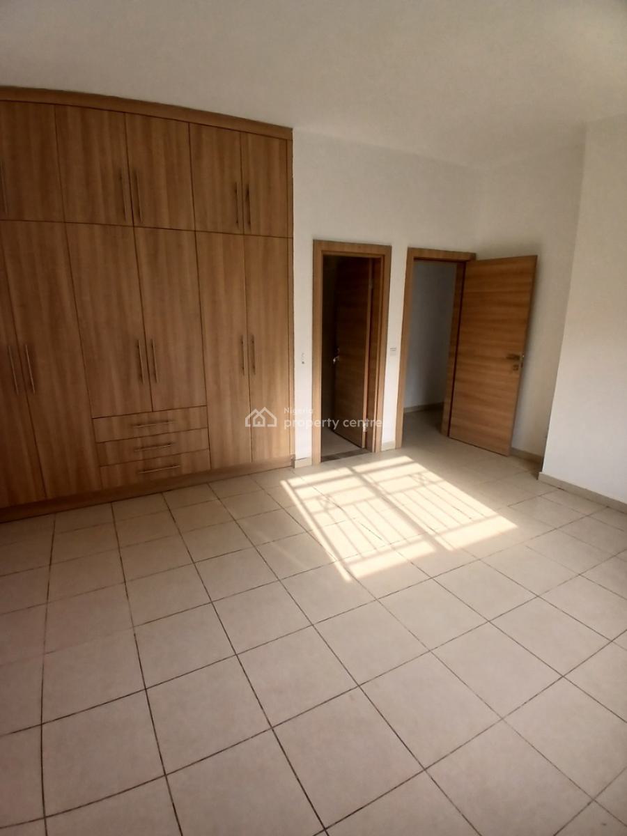 Newly Built 3 Bedroom with Bq Attached, Guzape District, Abuja, Flat / Apartment for Rent