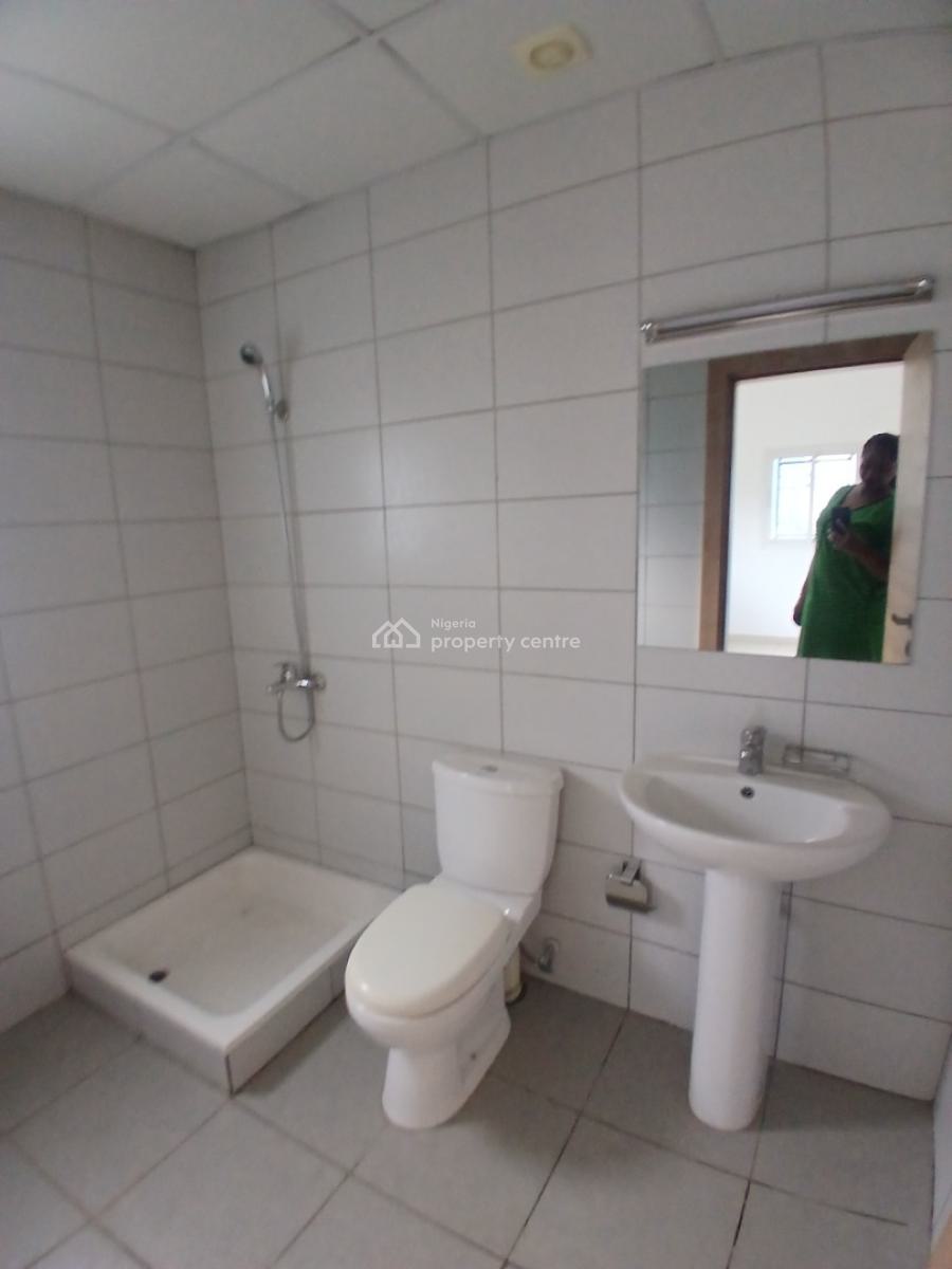 Newly Built 3 Bedroom with Bq Attached, Guzape District, Abuja, Flat / Apartment for Rent