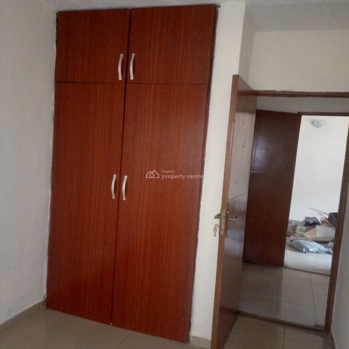 Nice and Spacious 3bedroom Flat in Surulere, Off Adelabu Road Surulere Lagos, Adelabu, Surulere, Lagos, Flat / Apartment for Rent