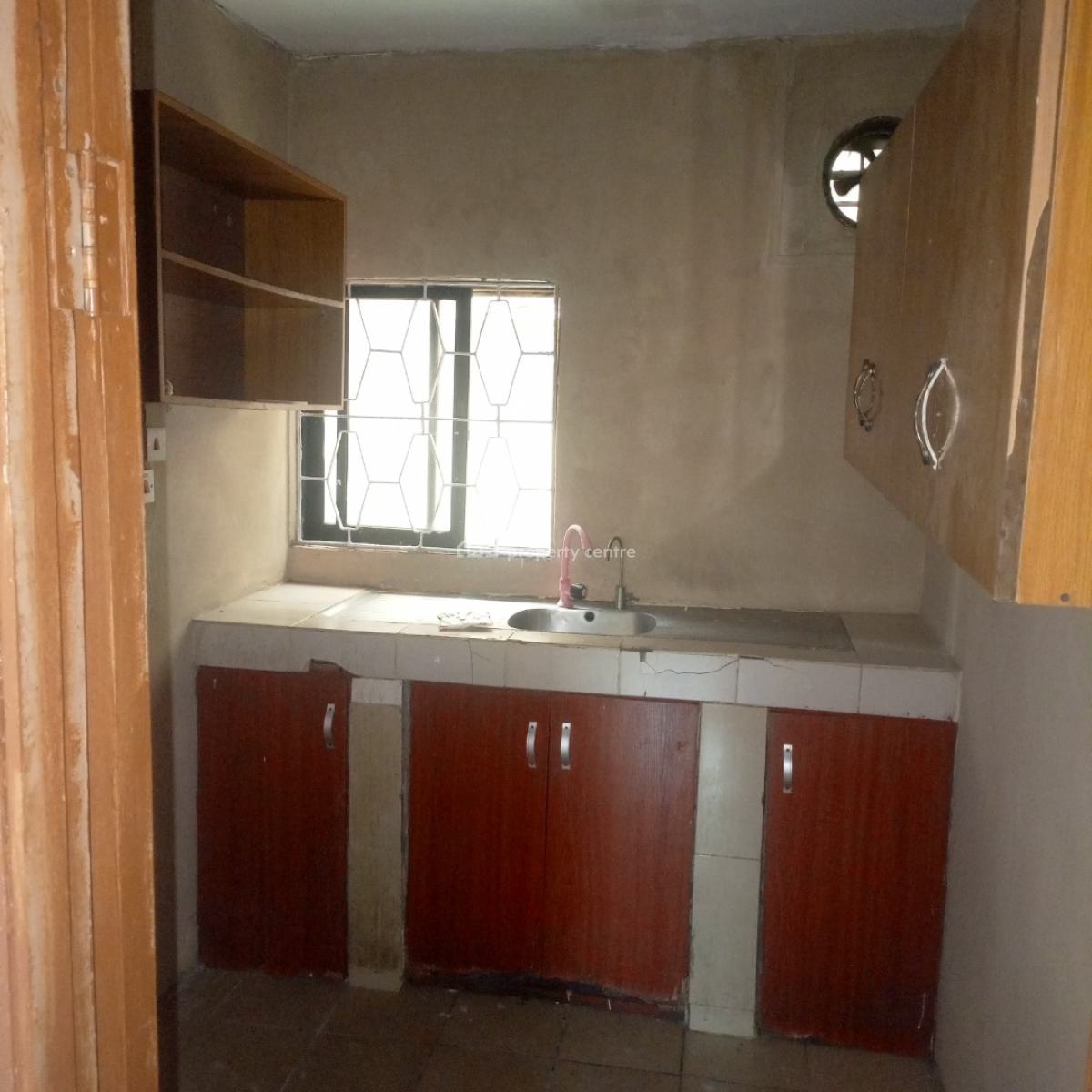 Nice and Spacious 3bedroom Flat in Surulere, Off Adelabu Road Surulere Lagos, Adelabu, Surulere, Lagos, Flat / Apartment for Rent